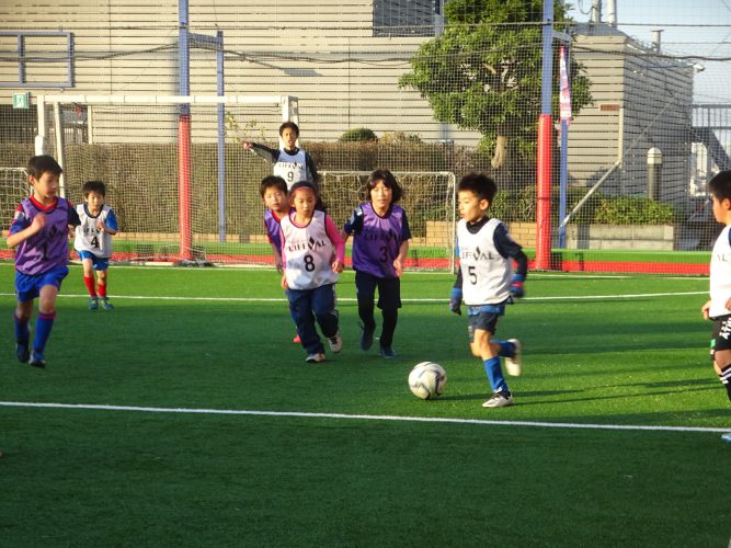 初心者 障がいのある方 女の子 小中学生向け 夏の Fc東京 グラスルーツクリニック 開催のお知らせ 東京都府中市のフットサル施設 Fc東京パーク府中 公式サイト